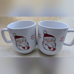 Peppermint & Pine Set Of 2 Ceramic Santa Clause Mugs 12 Oz Size Nice Condition